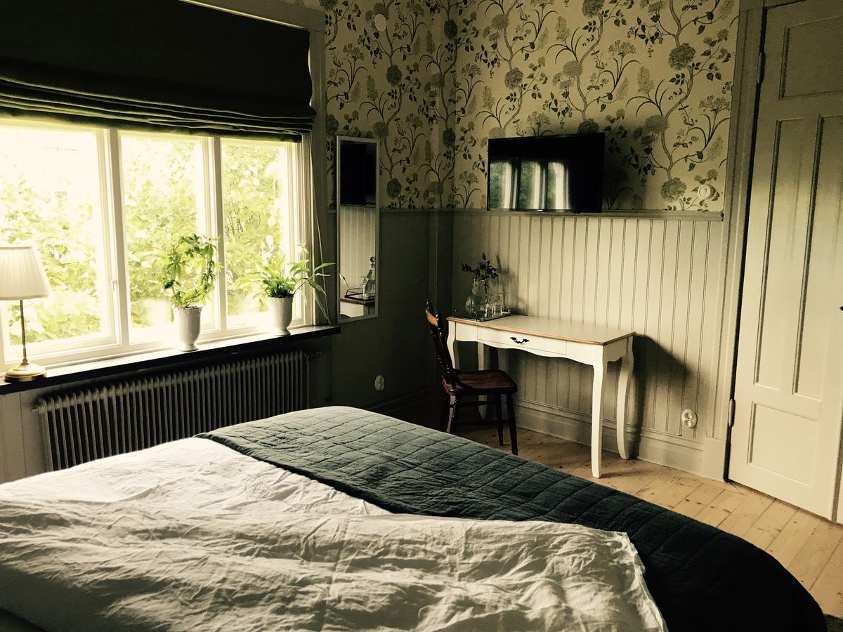 Villamilsten B&B Lidkoping Exterior photo